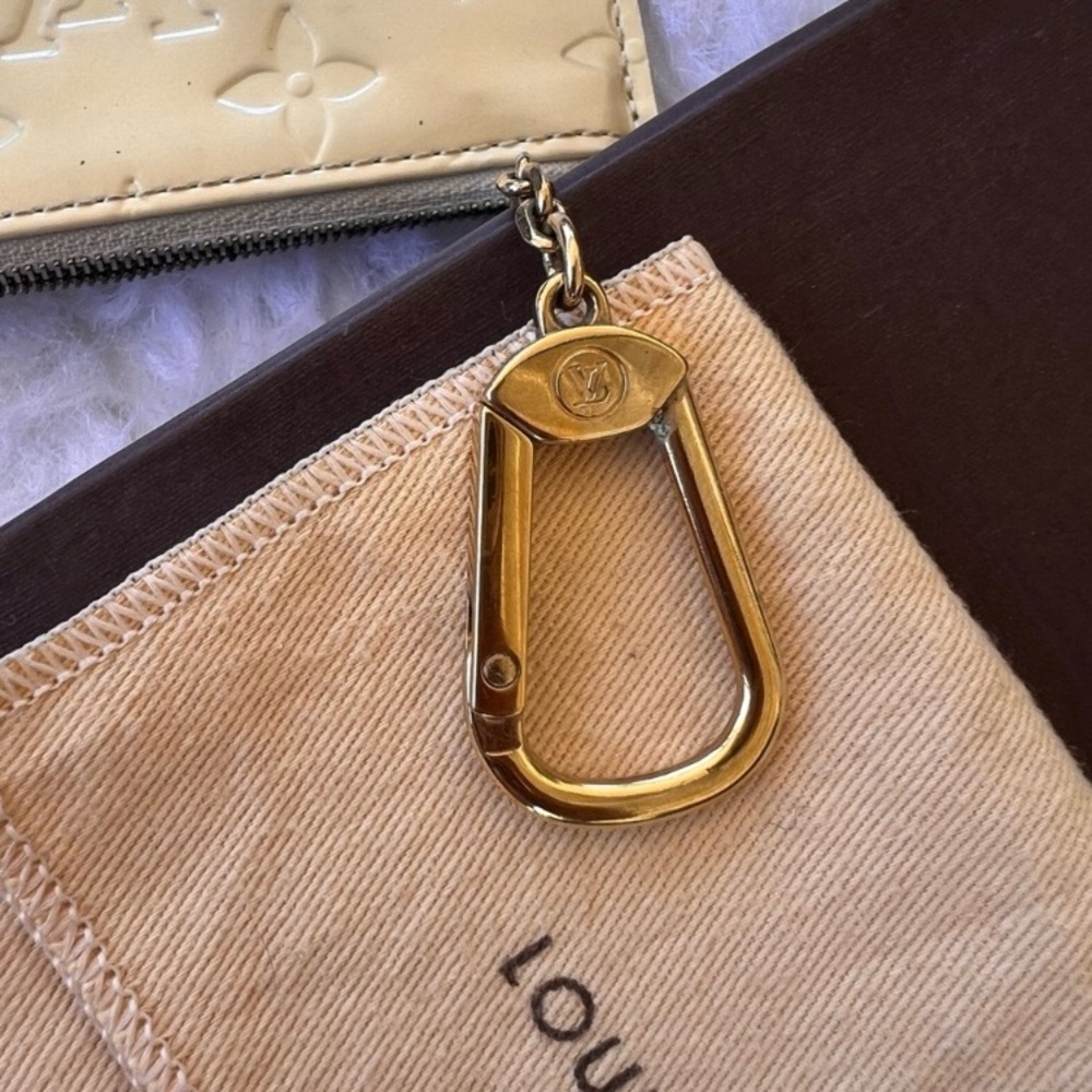 Louis Vuitton Cream Vernis Key and Cardholder (CA1006) All Inclusive - Picture 6 of 8
